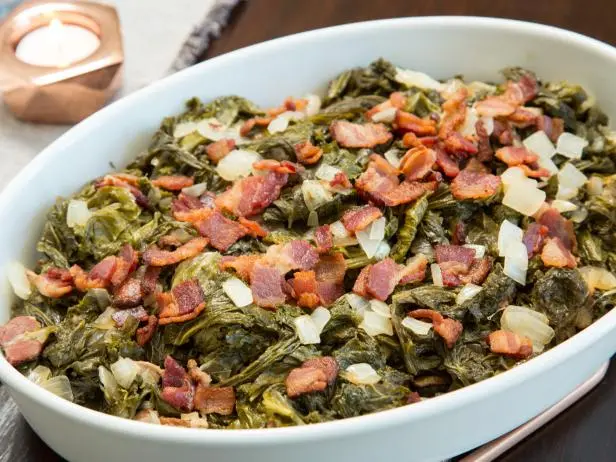 Southern Collard Greens with Smoked Turkey: A Soulful Southern Classic