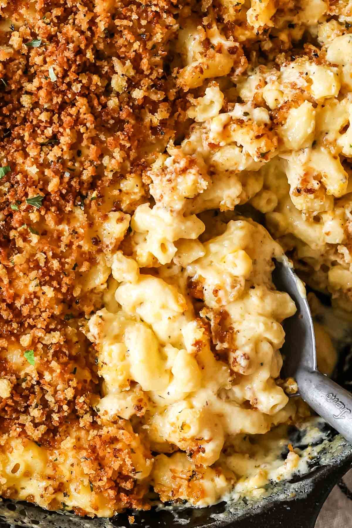 Creamy Baked Mac and Cheese – Classic Soul Food Style