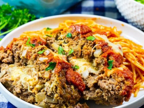 Mozzarella-Stuffed Meatloaf with Savory Glaze: A Comfort Food Classic Reimagined